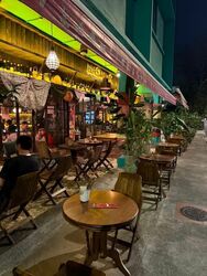 Tembeling Lane (D15), Retail #572951261